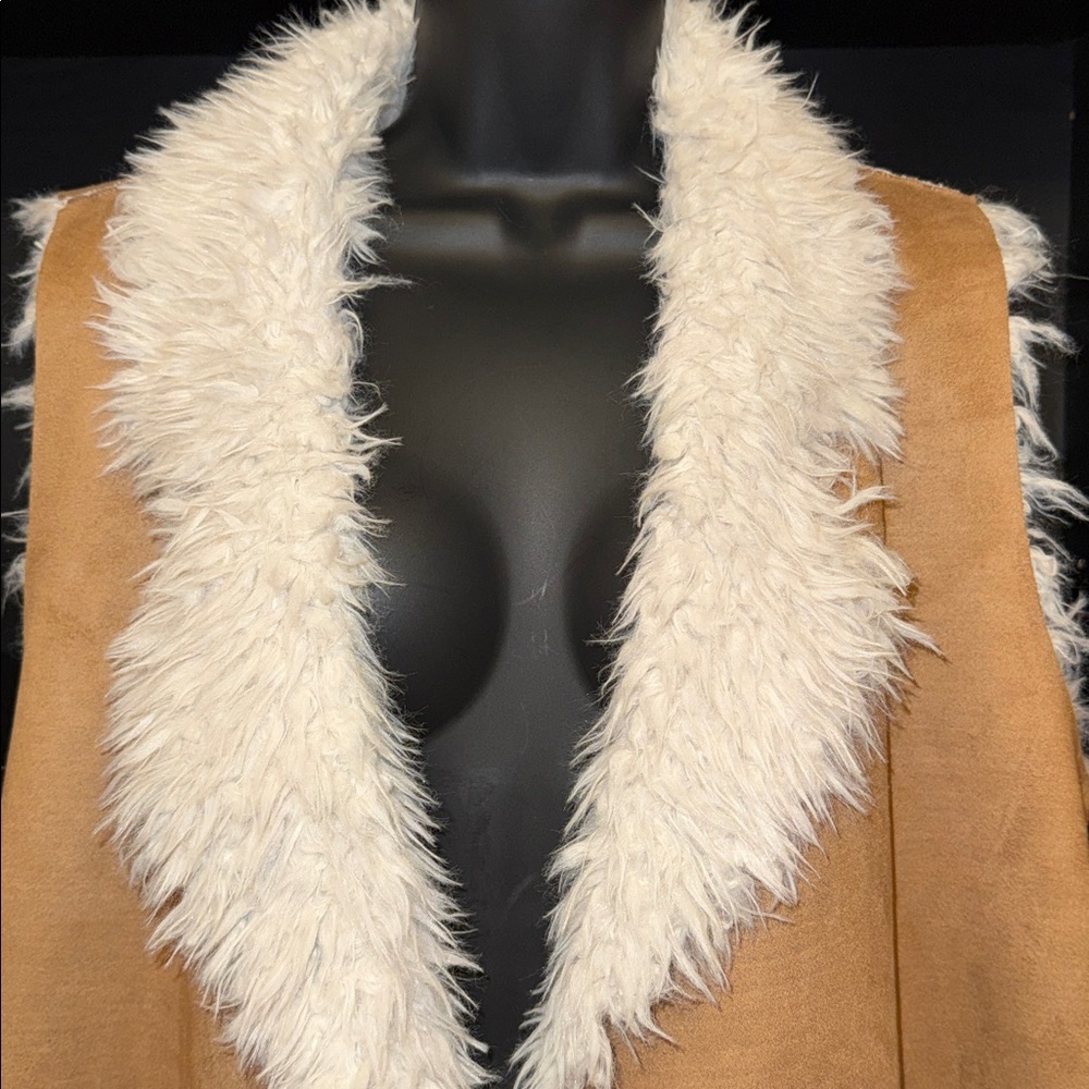 Women's Tan Vest with Faux Fur Collar